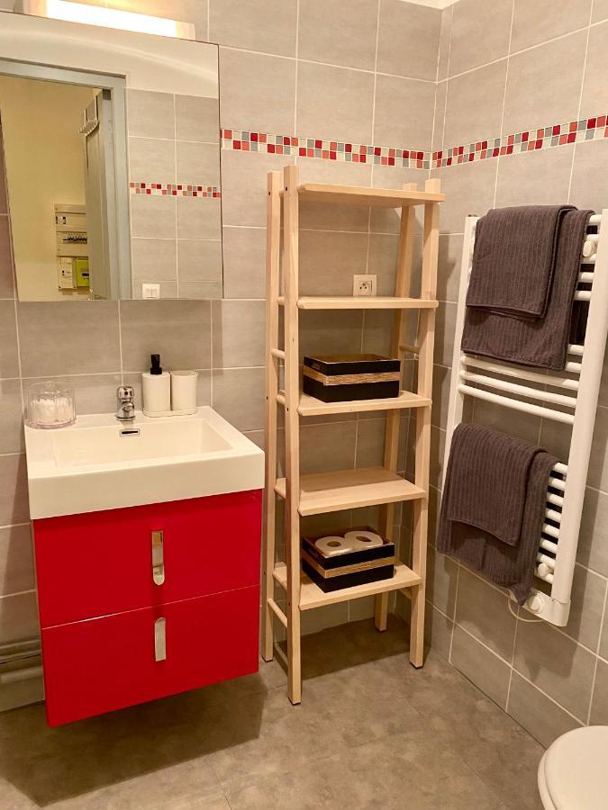 Newly Renovated Ground Floor Apartment Close To Thermes Bagnères-de-Luchon المظهر الخارجي الصورة
